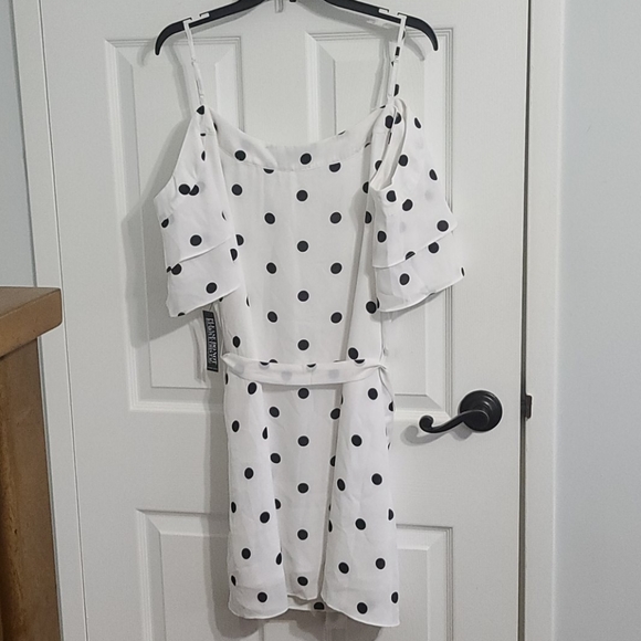 Dress - Picture 4 of 5